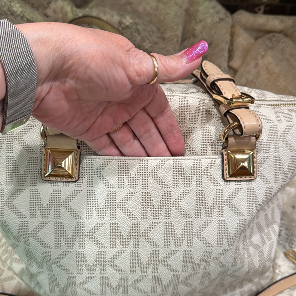 Michael Michael Kors Jet Set Beige Monogram Tote and Crossbody 16 X 13 X 5 - Picture 3 of 15
